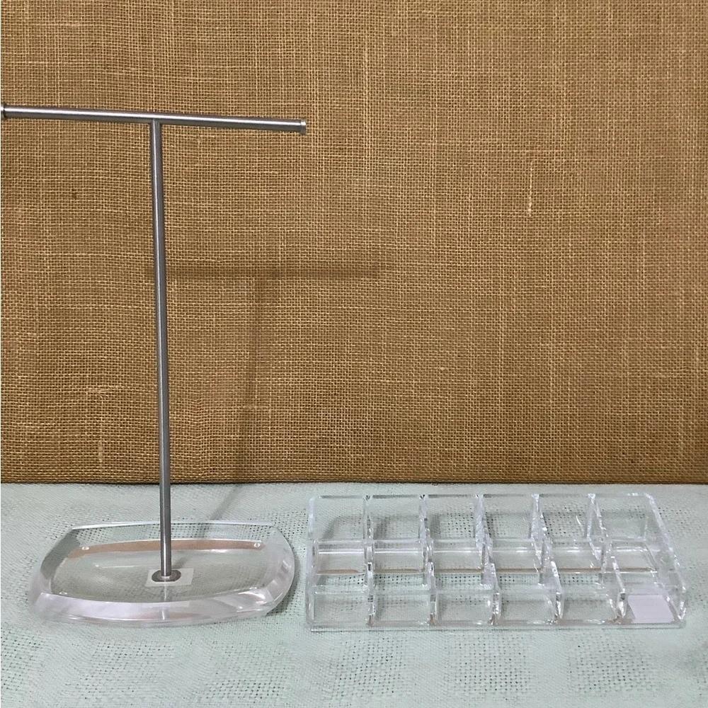 Clear Jewelry Display Stand and Organizer (B212)